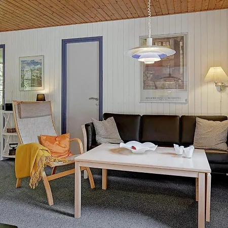 6 Person In Nex Snogebæk